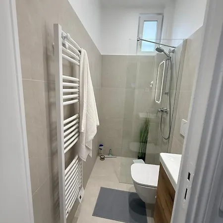 Renovated With Private Terrace 30 M2 15 * París