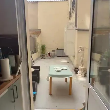 Renovated With Private Terrace 30 M2 15 * Paris